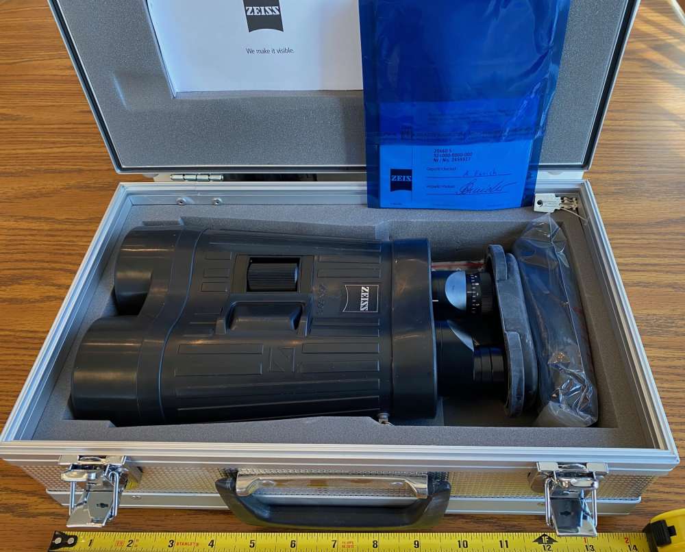 Zeiss Binoculars 20 X 60 S In Metal Carry Case, New-img-1