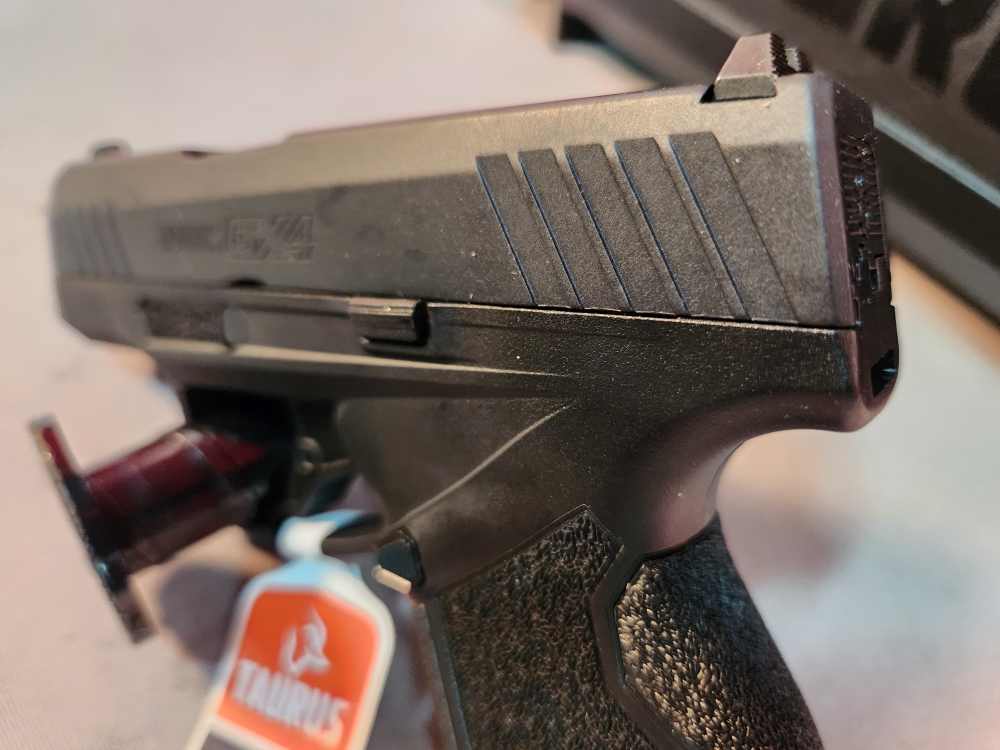 TAURUS GX4 9MM NEW! PENNY AUCTION!-img-2