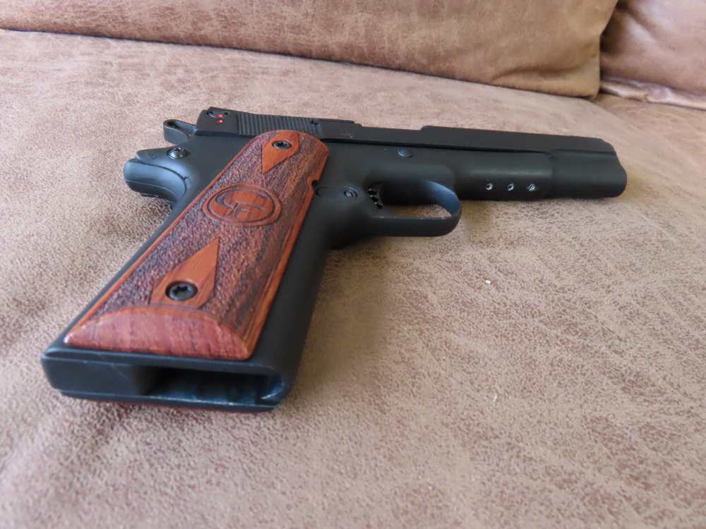 CHIAPPA 1911-22 SEMI-AUTOMATIC PISTOL W/OG BOX & 2 MAGAZINES-img-6