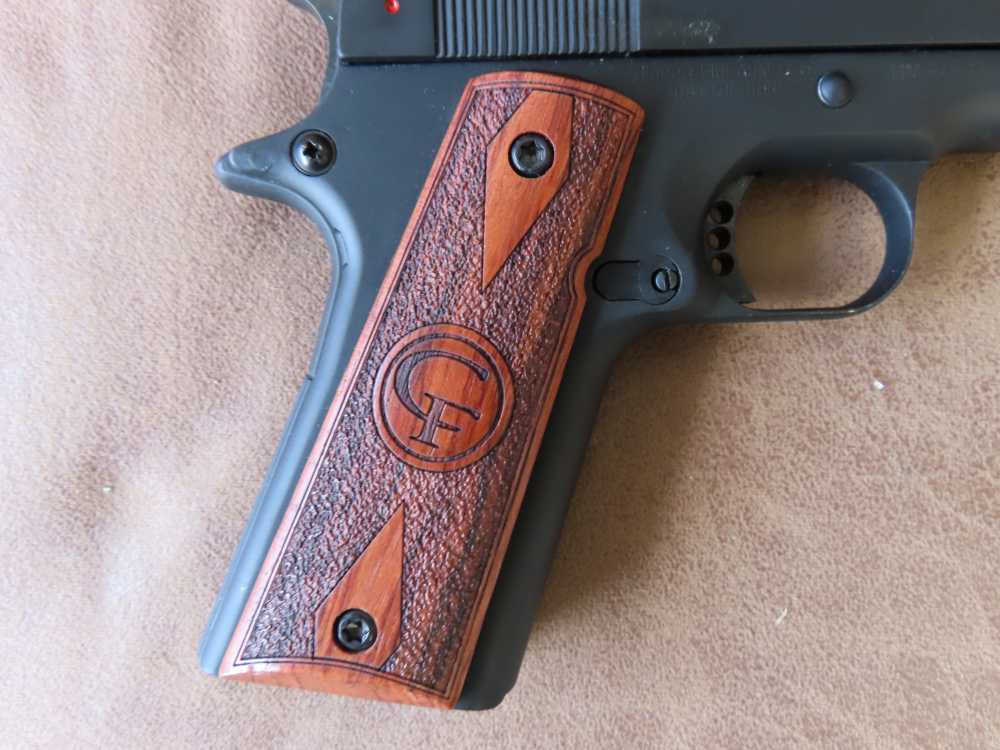 CHIAPPA 1911-22 SEMI-AUTOMATIC PISTOL W/OG BOX & 2 MAGAZINES-img-7