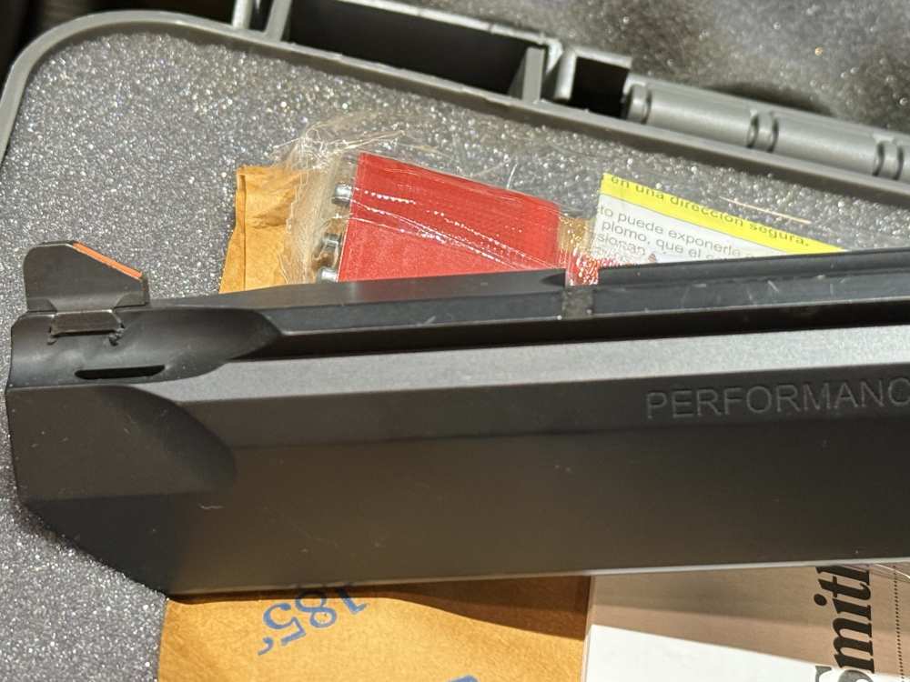 Smith & Wesson, Model 629 STEALTH HUNTER 44mag DEMO-img-5