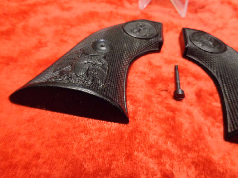 ORIGINAL Colt New Frontier Scout Peacemaker SAA Single Action Grips 22LR 22-img-4