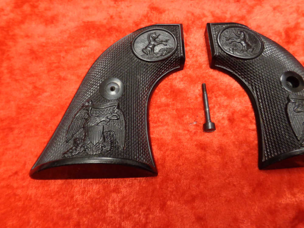 ORIGINAL Colt New Frontier Scout Peacemaker SAA Single Action Grips 22LR 22-img-1