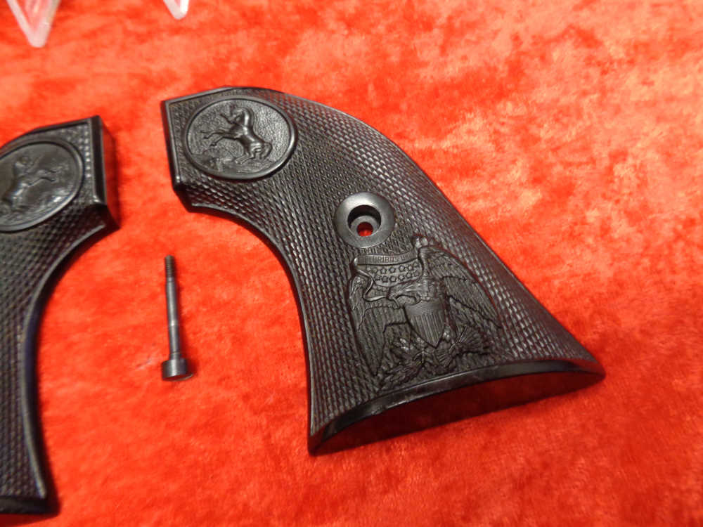 ORIGINAL Colt New Frontier Scout Peacemaker SAA Single Action Grips 22LR 22-img-2