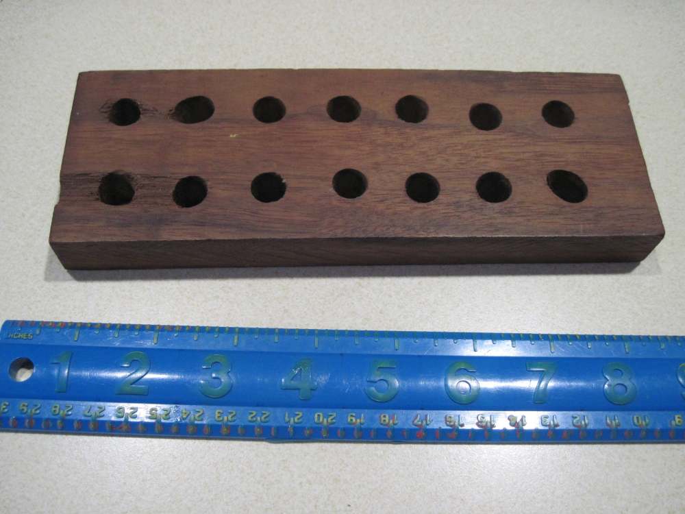 Muzzleloading bullet block, walnut 45 cal-img-1