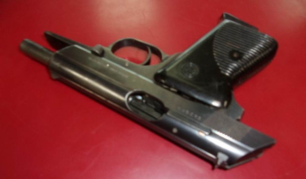 Ceska Zbrojovka CZ-50 Cal. 7.65mm 32ACP Czech Manu 1950 Cold War era Pistol-img-4