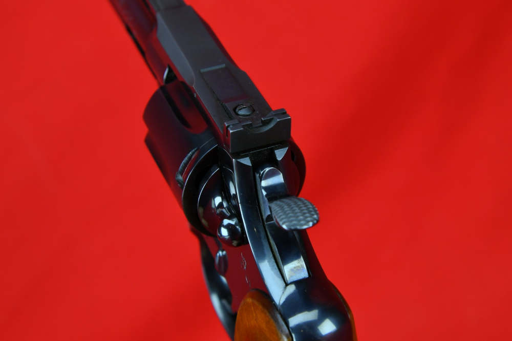 MINTY, EARLY Colt Python - Blue - .357 Mag -*W/ Original Box* -img-23