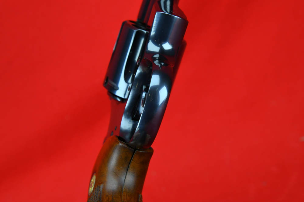 MINTY, EARLY Colt Python - Blue - .357 Mag -*W/ Original Box* -img-39