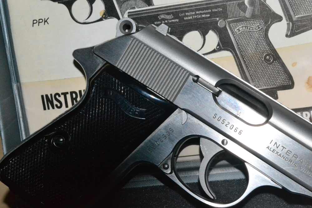 Walther PPK/S Stainless Original Case 1988 Matching Papers Target 4 Mags-img-24
