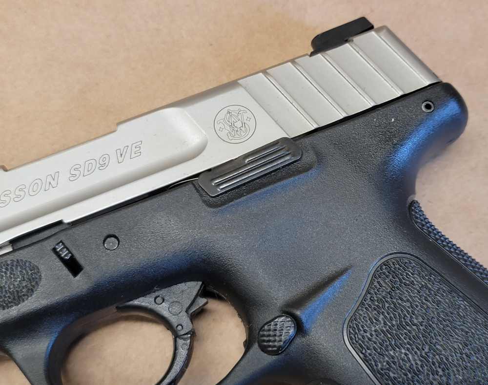 Smith & Wesson SD9 VE 9mm 4" Two Tone 4 Magazines -img-6