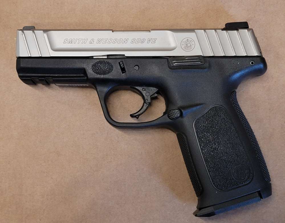 Smith & Wesson SD9 VE 9mm 4" Two Tone 4 Magazines -img-4