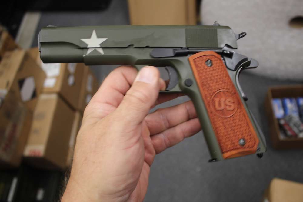 AUTO ORDANCE 1911 TANKER MODEL IN 45 ACP NO RESERVE-img-0