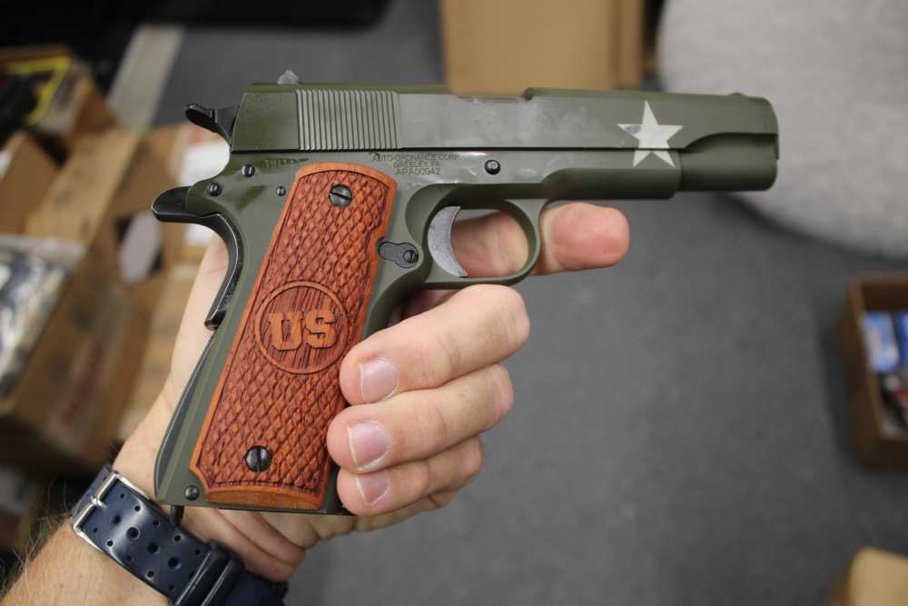 AUTO ORDANCE 1911 TANKER MODEL IN 45 ACP NO RESERVE-img-1