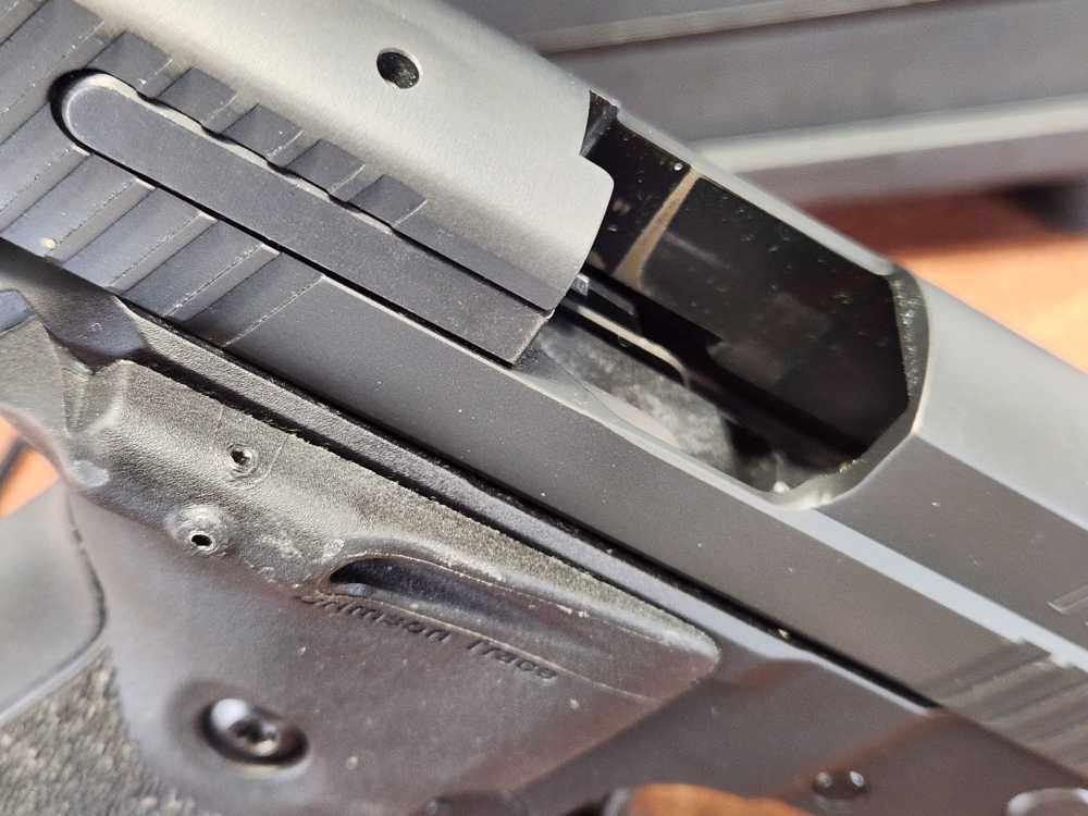 Sig Sauer P229 Elite Dark 9mm (3) Mags CT Laser Grips Mfg. 2011-img-21