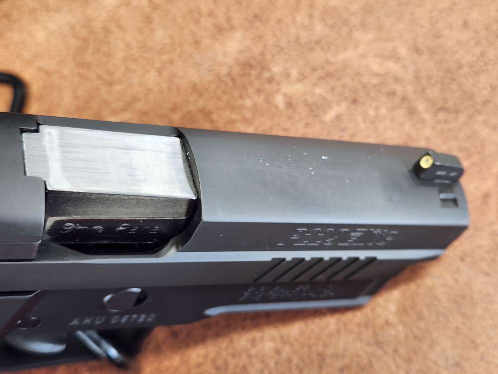 Sig Sauer P229 Elite Dark 9mm (3) Mags CT Laser Grips Mfg. 2011-img-10