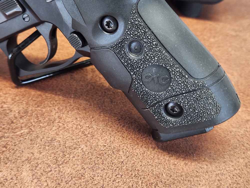 Sig Sauer P229 Elite Dark 9mm (3) Mags CT Laser Grips Mfg. 2011-img-17