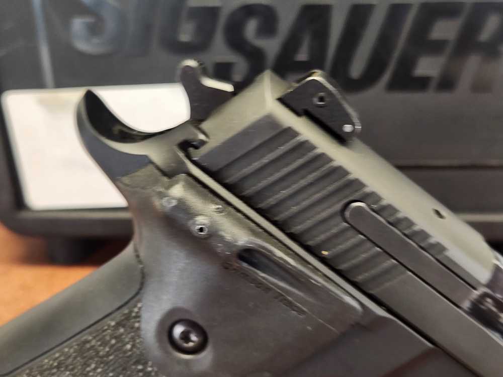 Sig Sauer P229 Elite Dark 9mm (3) Mags CT Laser Grips Mfg. 2011-img-5