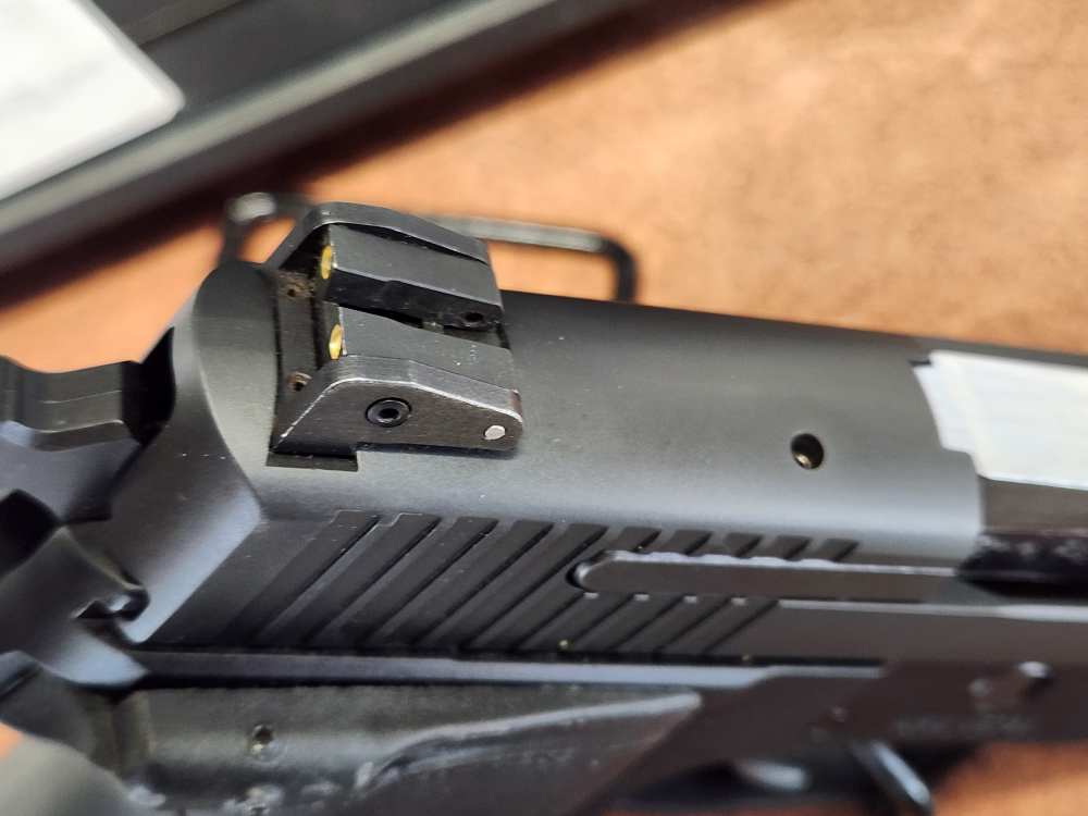 Sig Sauer P229 Elite Dark 9mm (3) Mags CT Laser Grips Mfg. 2011-img-9