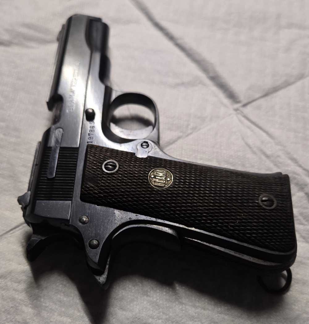 1957 Llama Especial .32 ACP 7.65mm Spanish Semi-Auto Pistol – Vintage-img-1