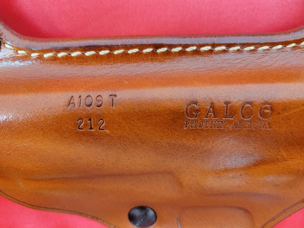 Galco Miami Classic II for Colt 1911 or Commander with magazine carrier-img-11