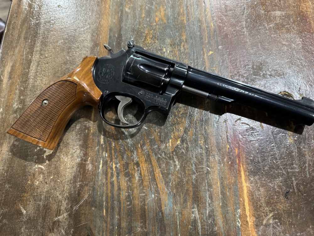 Smith and Wesson model 18 22LR-img-1