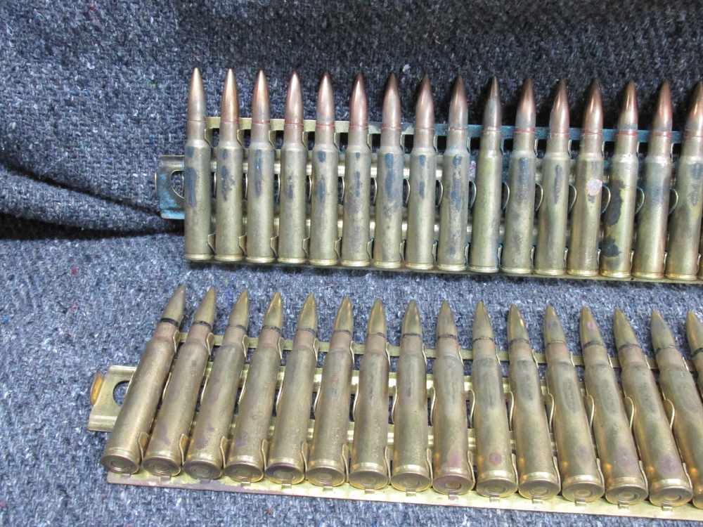 60 ROUNDS WWII JAPANESE 7.7x58mm SEMI RIMMED AMMO ON 2 BRASS MG FEED STRIPS-img-2