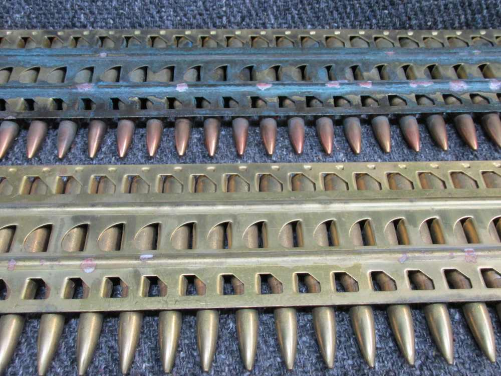 60 ROUNDS WWII JAPANESE 7.7x58mm SEMI RIMMED AMMO ON 2 BRASS MG FEED STRIPS-img-4