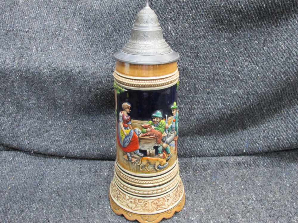 VINTAGE WEST GERMAN MADE BEER STEIN "IN THE FOREST & ON THE HEATH"-img-1