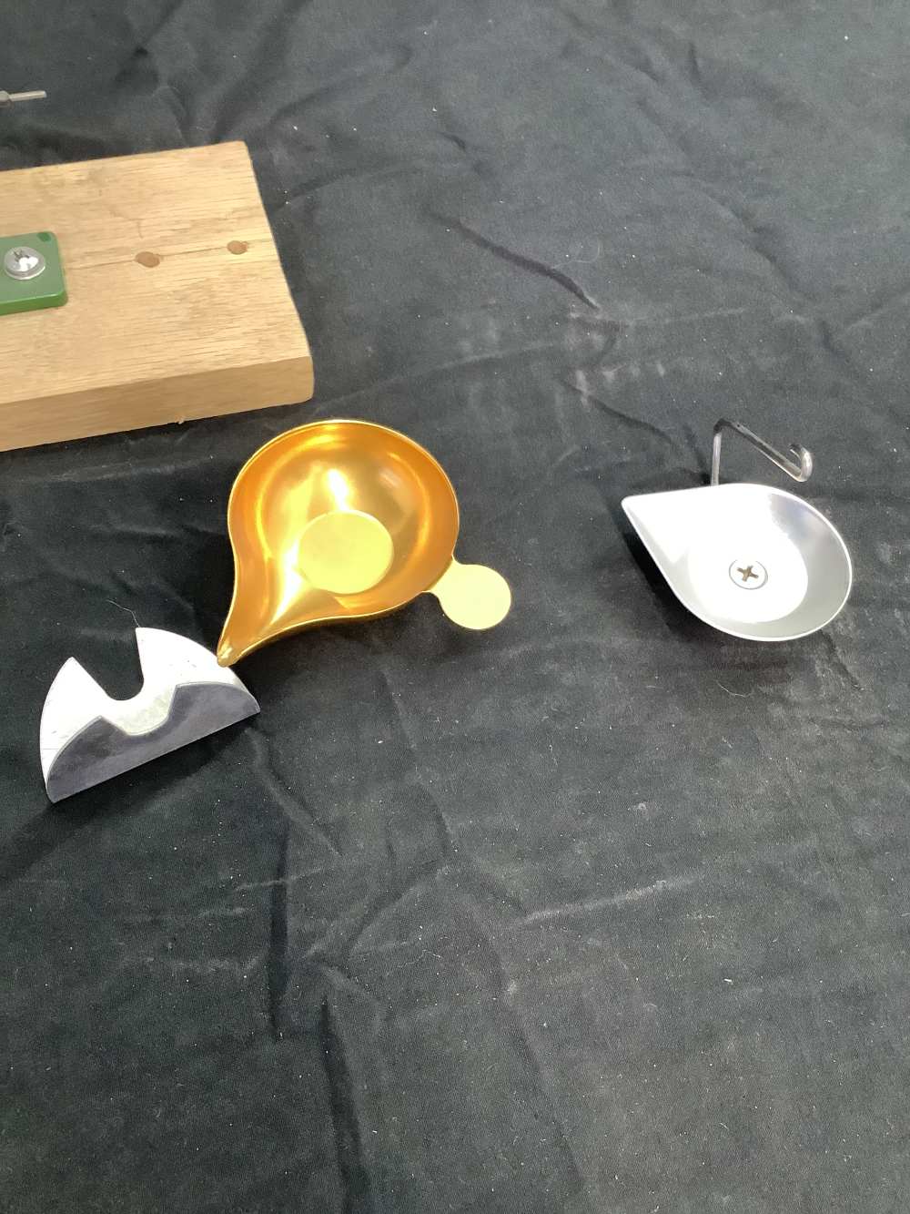 RCBS Reloading Kit, Rock Chucker, Hornady, brass, dies, scales, tools, etc -img-27