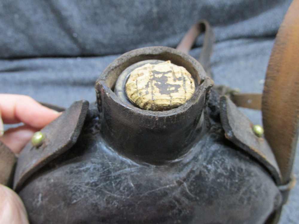 WWI ERA 1910 DATED LEATHER COVERED GLASS PORTUGUESE CANTEEN AND CARRY STRAP-img-9