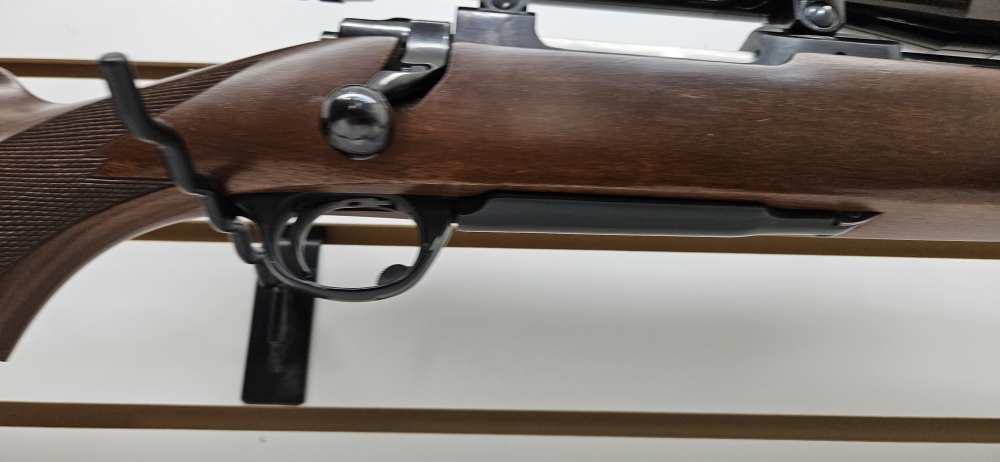 Ruger M77 .243 WIN - 1983 - Bushnell Sportview -  22 in Barrel Exc - Strap -img-19