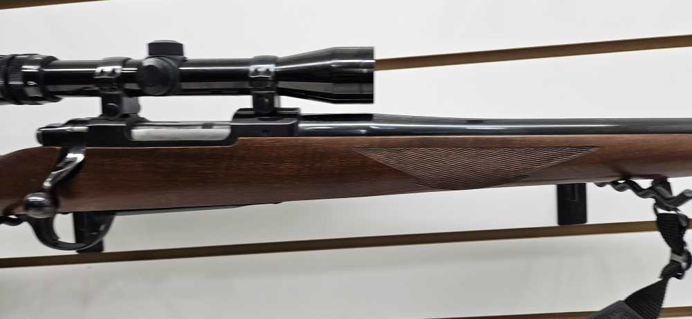 Ruger M77 .243 WIN - 1983 - Bushnell Sportview -  22 in Barrel Exc - Strap -img-29