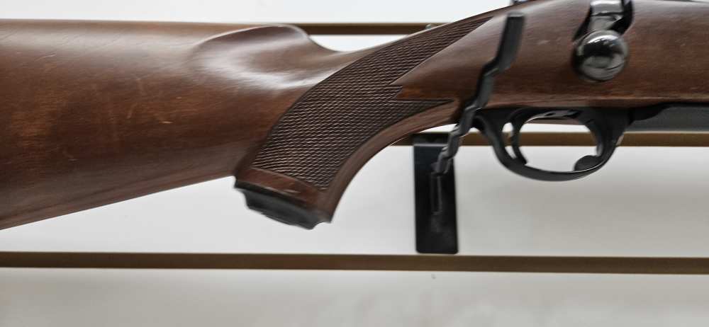 Ruger M77 .243 WIN - 1983 - Bushnell Sportview -  22 in Barrel Exc - Strap -img-17