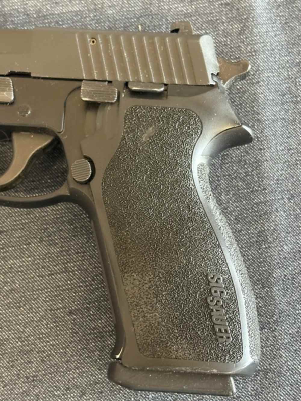 Sig Sauer P220 Police trade in black-img-7
