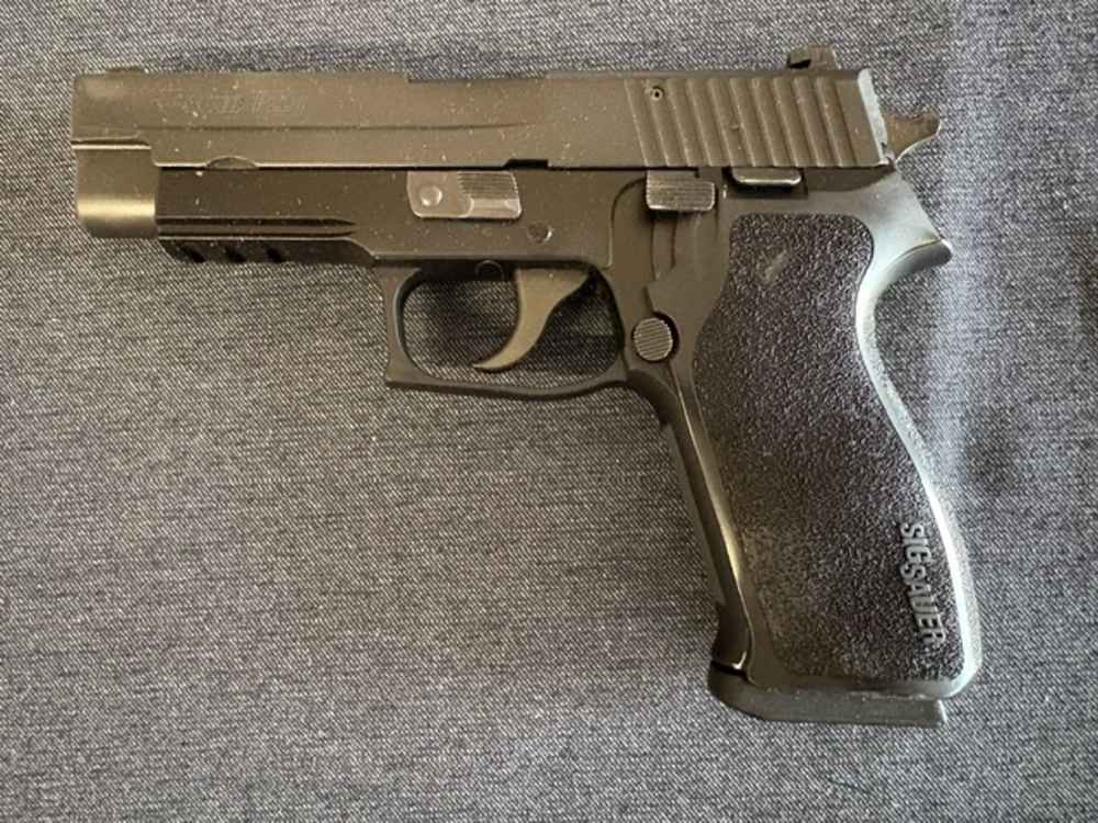 Sig Sauer P220 Police trade in black-img-0