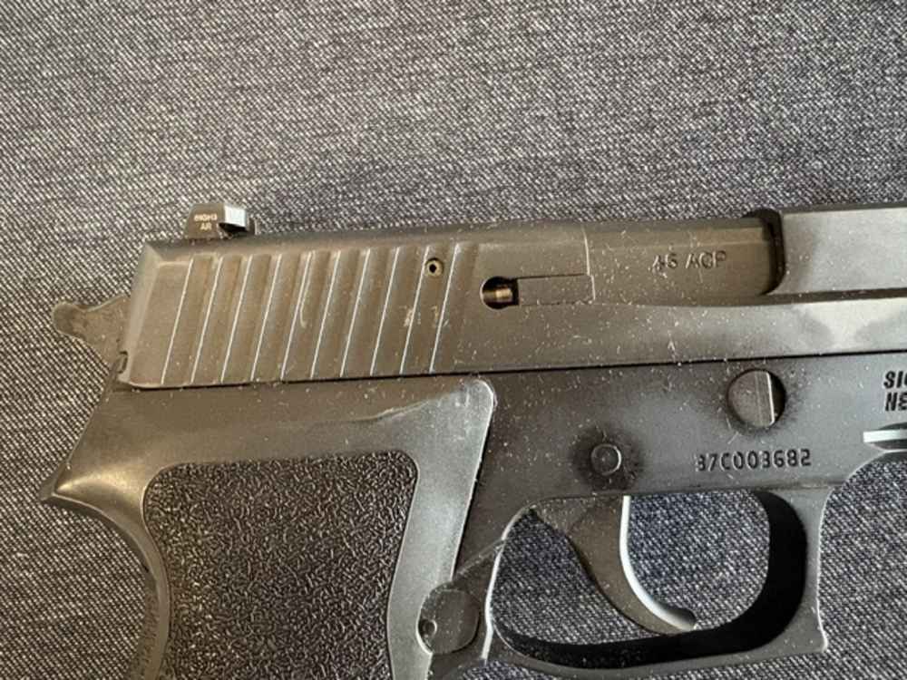 Sig Sauer P220 Police trade in black-img-3