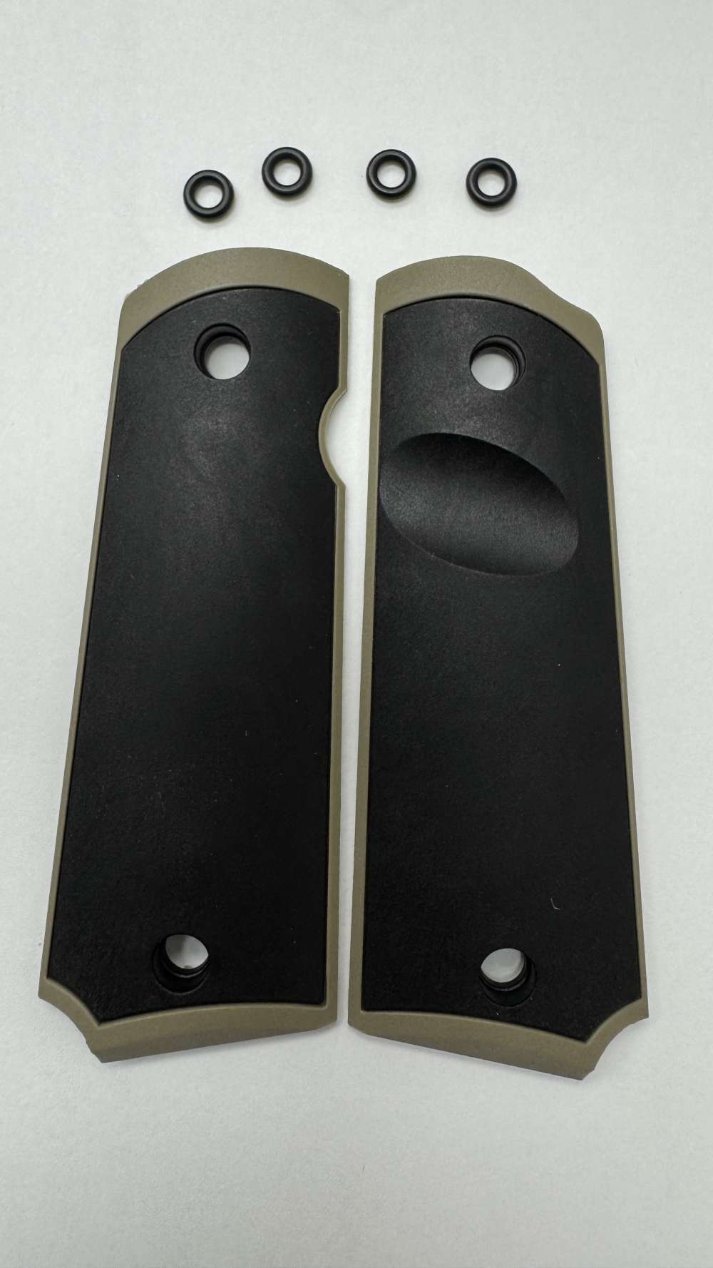 1911 GRIP PANELS, FITS FULL SIZE FRAME,BLACK/BARK EARTH, US MADE.-img-0