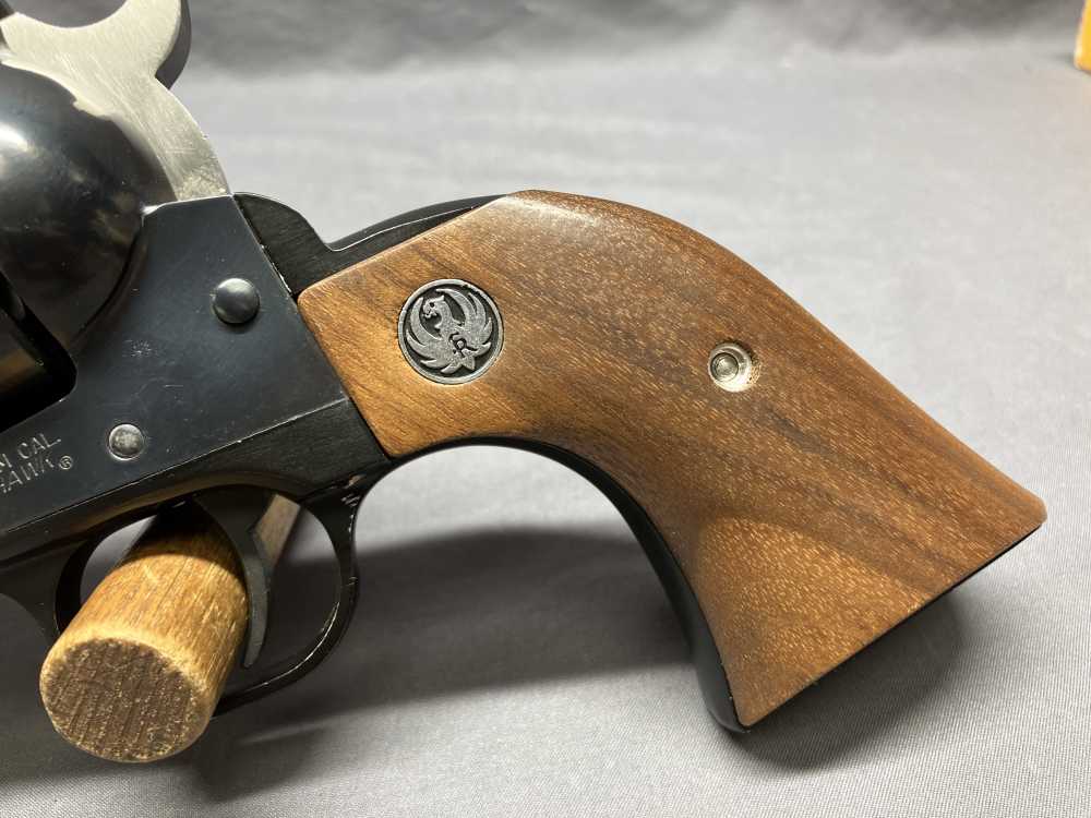 Excellent 1983 Ruger New Model Blackhawk .41 Mag, 6.5" Barrel, Factory Box-img-6
