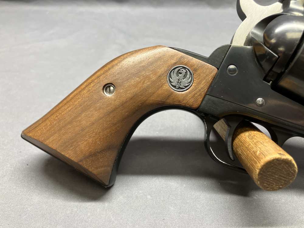 Excellent 1983 Ruger New Model Blackhawk .41 Mag, 6.5" Barrel, Factory Box-img-12
