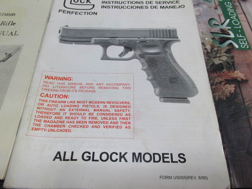 LOT OF RIFLE, SHOTGUN & PISTOL MANUALS; BROWNING, UZI, WEATHERBY-img-15
