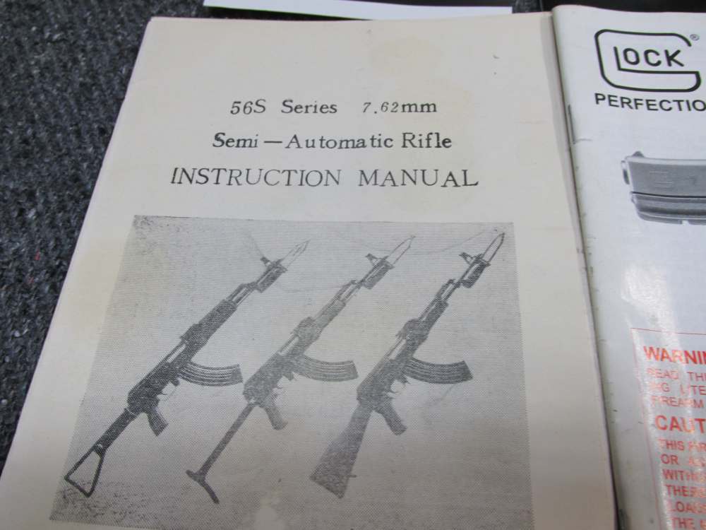 LOT OF RIFLE, SHOTGUN & PISTOL MANUALS; BROWNING, UZI, WEATHERBY-img-14