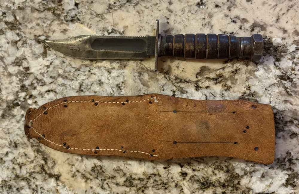 Camillus vintage combat knife with sheath-img-2