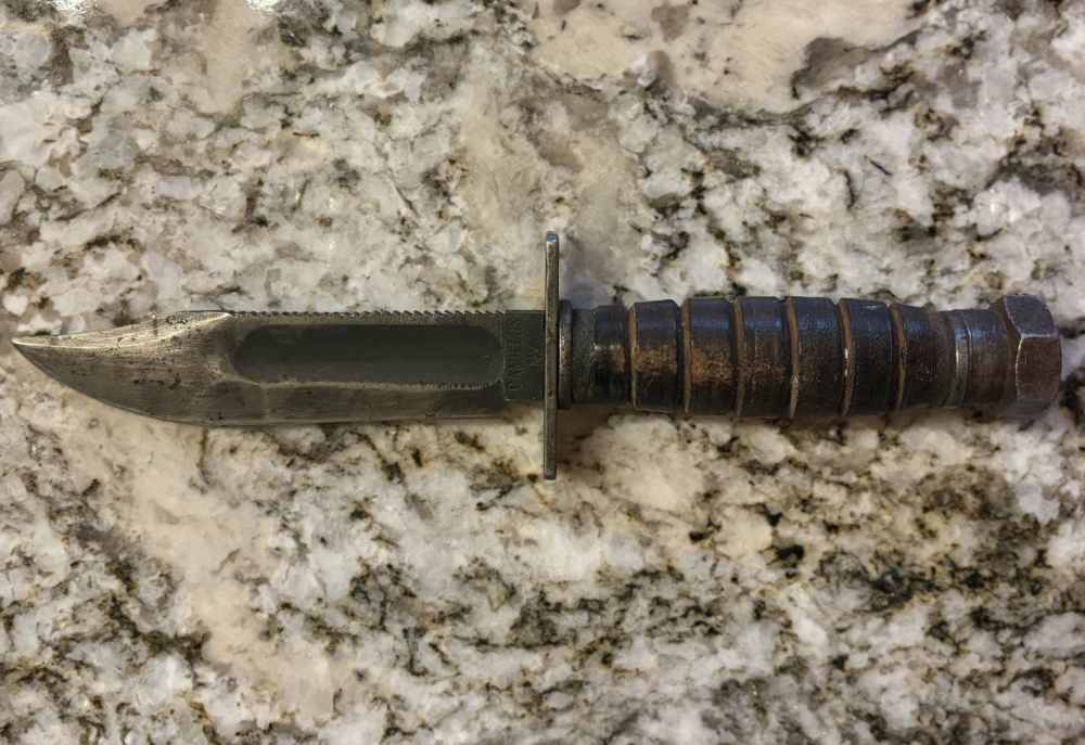 Camillus vintage combat knife with sheath-img-6