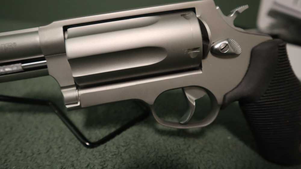 Taurus The Judge-img-4