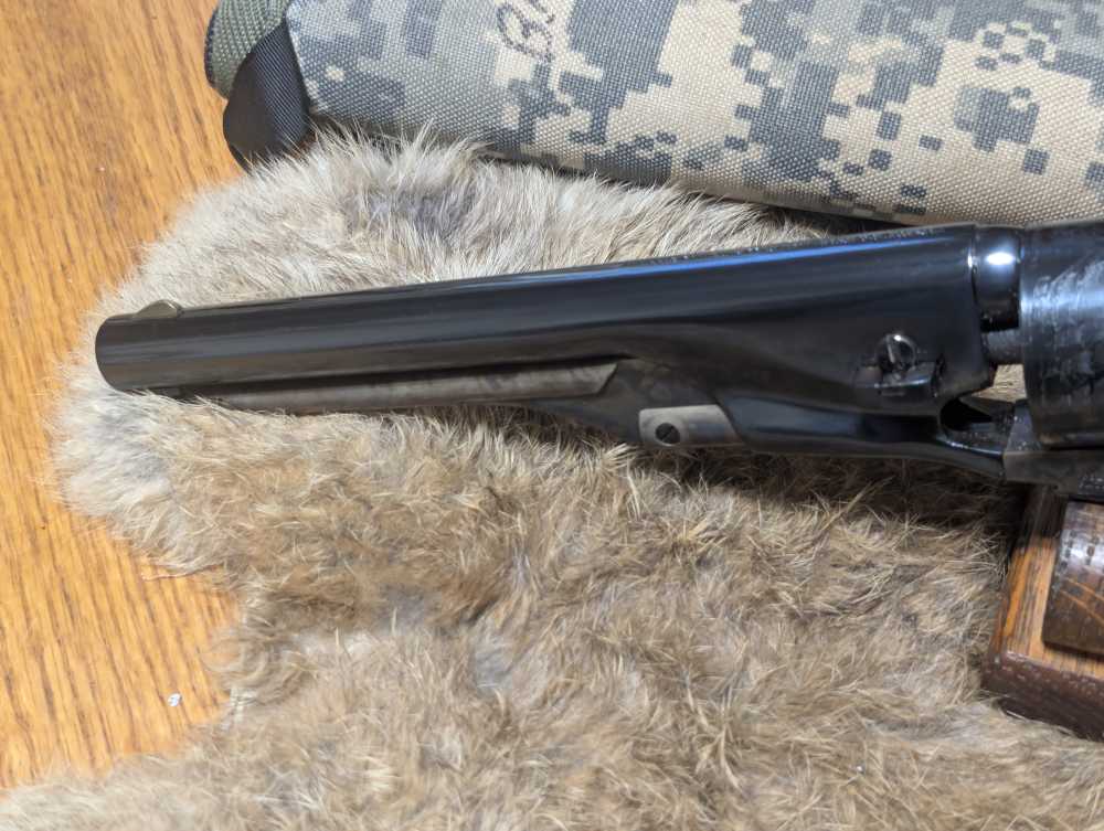Colt 1851 Navy Signature Series .36 Cal Percussion Revolver Like New -img-9
