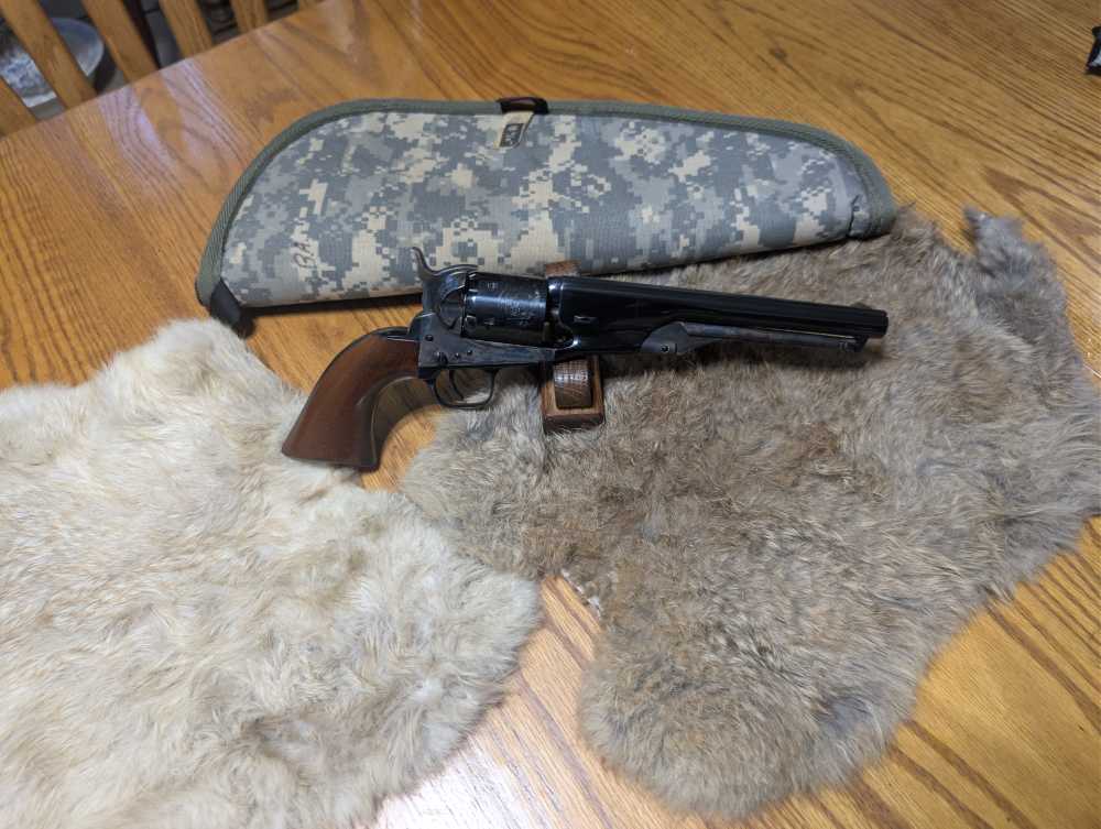 Colt 1851 Navy Signature Series .36 Cal Percussion Revolver Like New -img-0