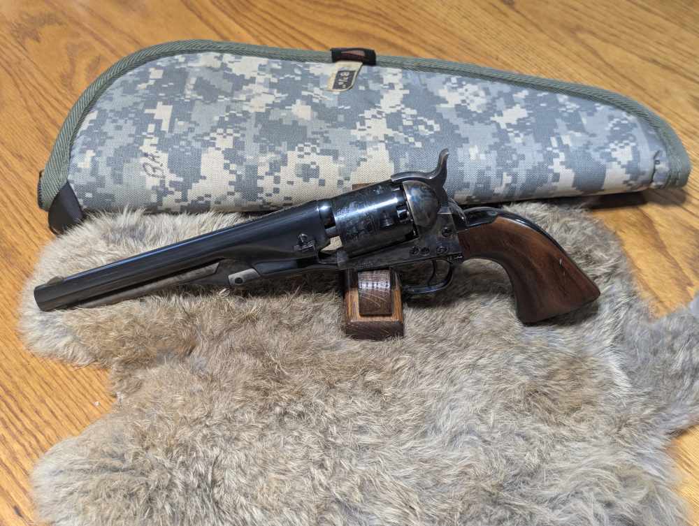 Colt 1851 Navy Signature Series .36 Cal Percussion Revolver Like New -img-5