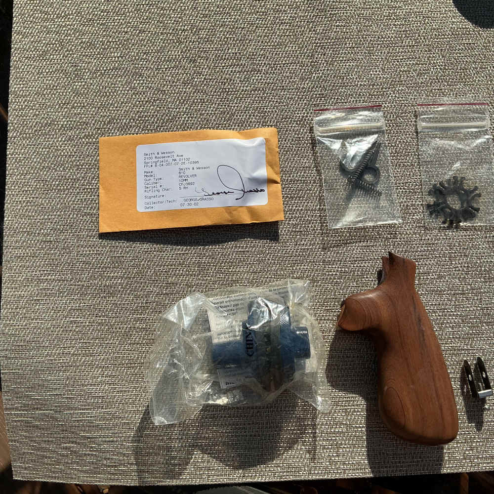 SMITH & WESSON COMPETITION READY MODEL 610 10MM/40 S&W SATIN STAINLESS -img-5