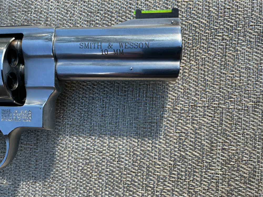 SMITH & WESSON COMPETITION READY MODEL 610 10MM/40 S&W SATIN STAINLESS -img-3