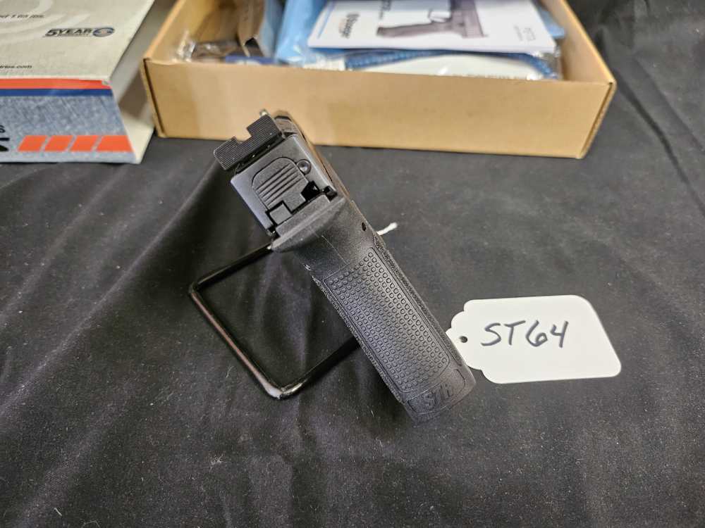 STOEGER ARMS STR-9MC 9MM LUGER PISTOL-img-2